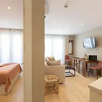 Martalia Arenal * ロンダ