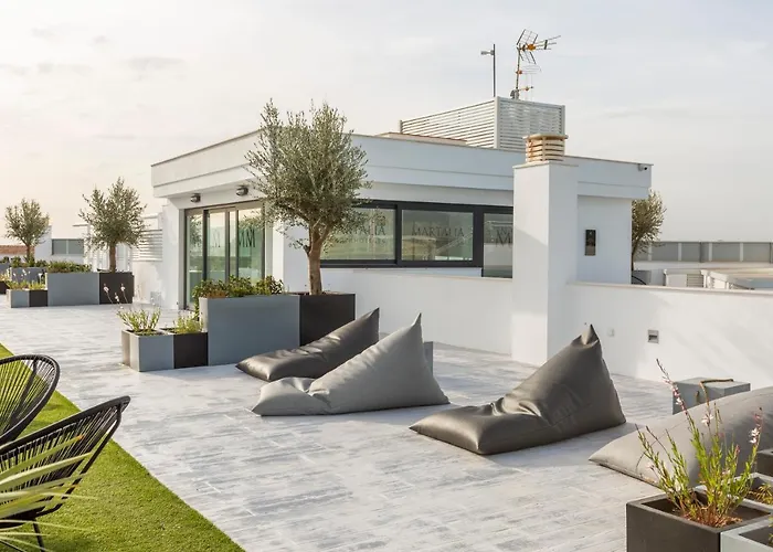 Martalia Arenal * רונדה