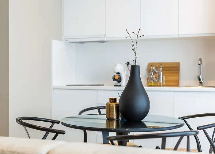 Martalia Arenal * רונדה