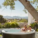 Martalia Arenal Apartment *